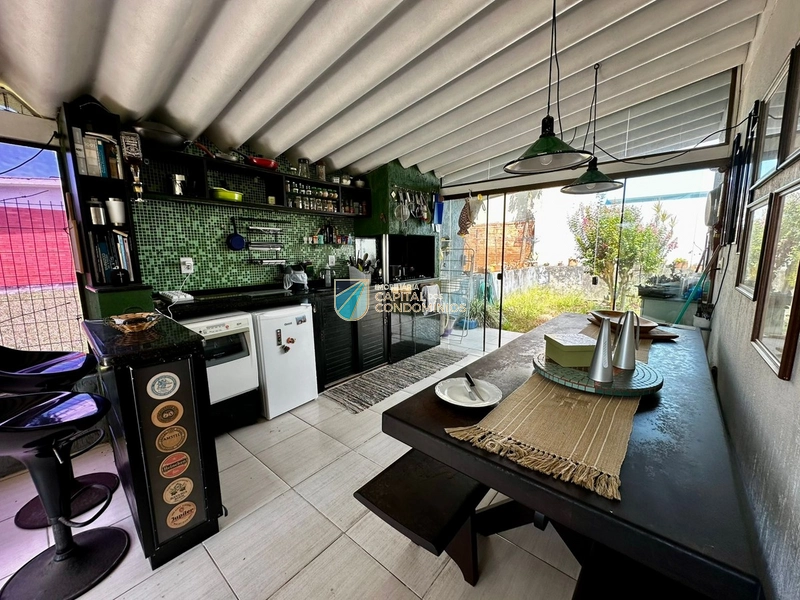 Casa em terrenos no centro: 14ª foto da galeria de imagens do imóvel