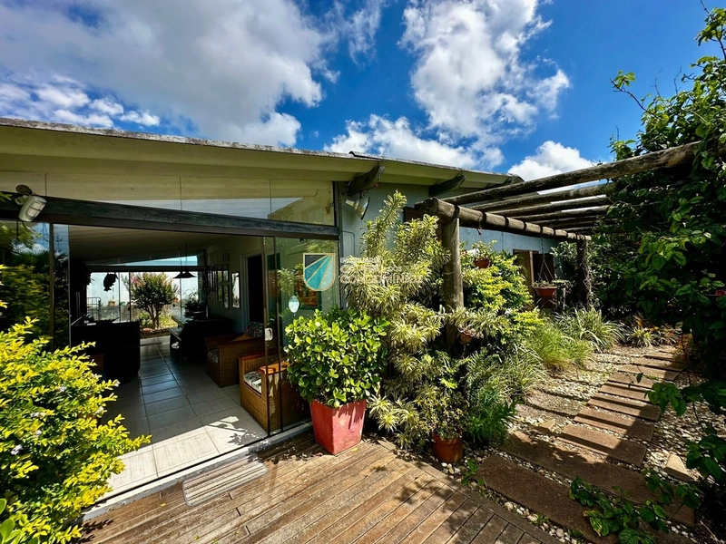 Casa em terrenos no centro: 12ª foto da galeria de imagens do imóvel