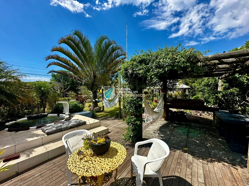 Casa em terrenos no centro: 4ª foto da galeria de imagens do imóvel