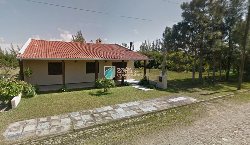 Casa em 2 terrenos em rua privativa: 1ª foto da galeria de imagens do imóvel