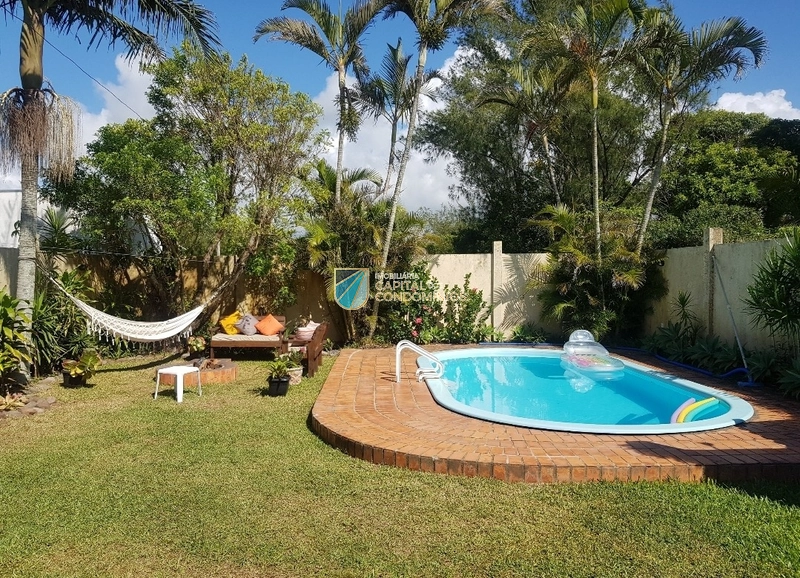 Casa em 2 terrenos em rua privativa: 4ª foto da galeria de imagens do imóvel