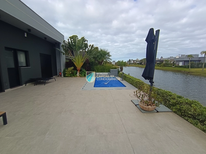 Casa térrea beira lago: 24ª foto da galeria de imagens do imóvel