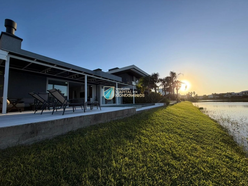 Casa térrea beira lago no Condomínio Enseada em Xangri-lá: 27ª foto da galeria de imagens do imóvel