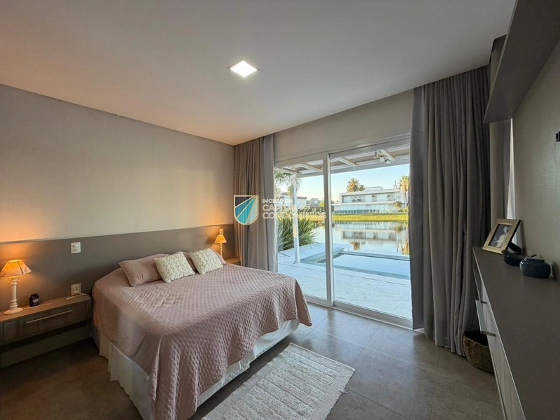 Casa térrea beira lago no Condomínio Enseada em Xangri-lá: 15ª foto da galeria de imagens do imóvel