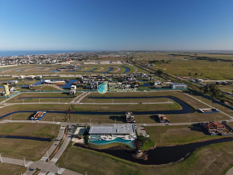 Terreno beira lago: 4ª foto da galeria de imagens do imóvel