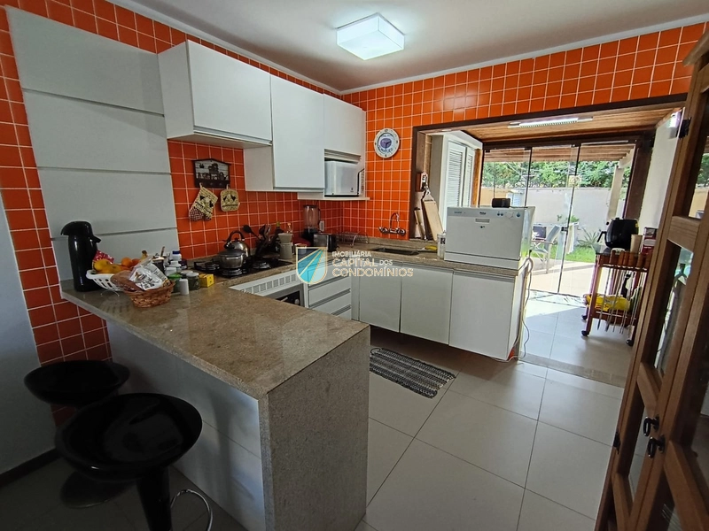 Casa Hermosa de esquina: 8ª foto da galeria de imagens do imóvel