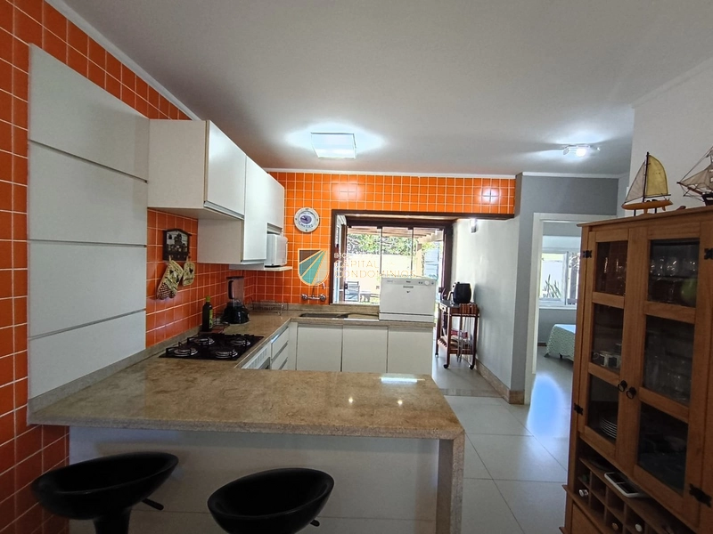 Casa Hermosa de esquina: 11ª foto da galeria de imagens do imóvel