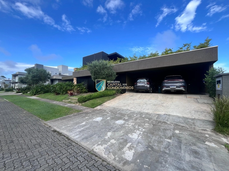 Sobrado em 2 terrenos no Capão Ilhas: 2ª foto da galeria de imagens do imóvel