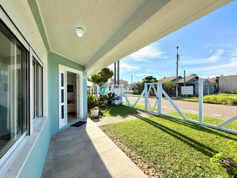 Casa próximo ao mar: 2ª foto da galeria de imagens do imóvel