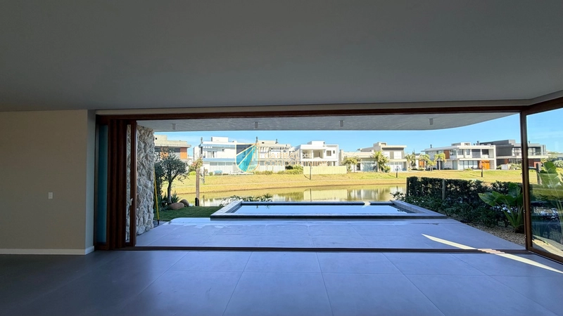 Sobrado beira lago no Capão Ilhas Resort: 8ª foto da galeria de imagens do imóvel