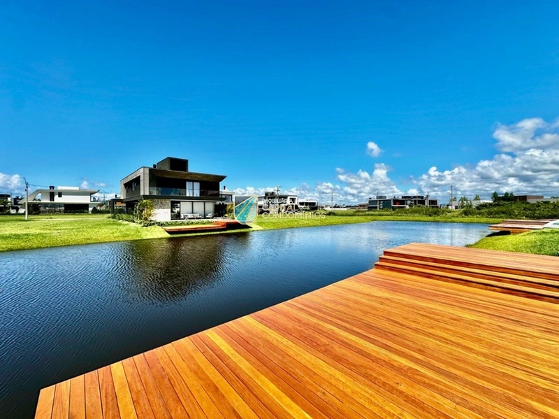 Sobrado beira lago mobiliado e decorado no Condomínio Amare: 39ª foto da galeria de imagens do imóvel