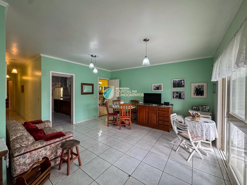 Casa no centro de Xangri-lá.: 5ª foto da galeria de imagens do imóvel