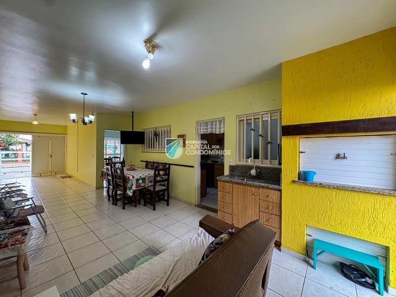 Casa no centro de Xangri-lá.: 17ª foto da galeria de imagens do imóvel