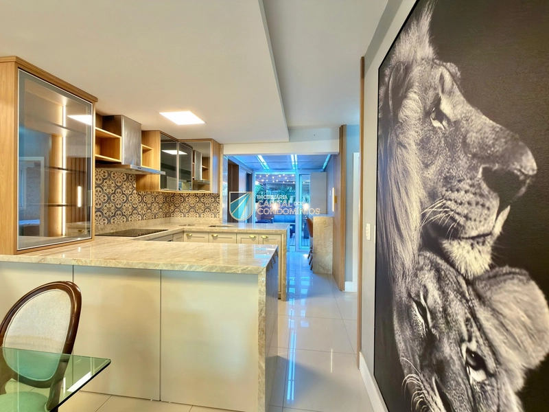 Casa Hermosa com corredor lateral: 5ª foto da galeria de imagens do imóvel
