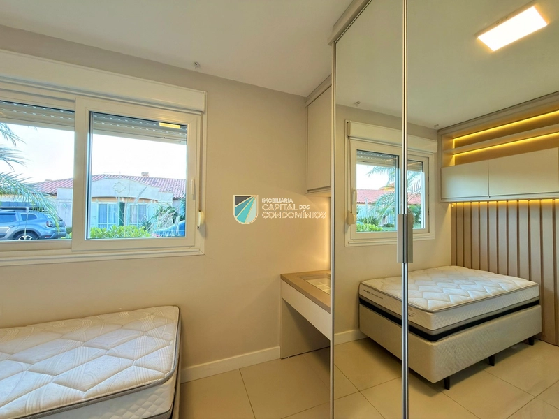 Casa Hermosa com corredor lateral: 24ª foto da galeria de imagens do imóvel