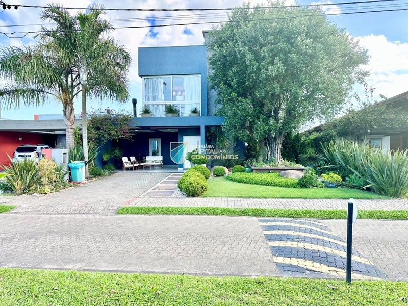 Sobrado beira lago no Condomínio Sea Coast: 2ª foto da galeria de imagens do imóvel