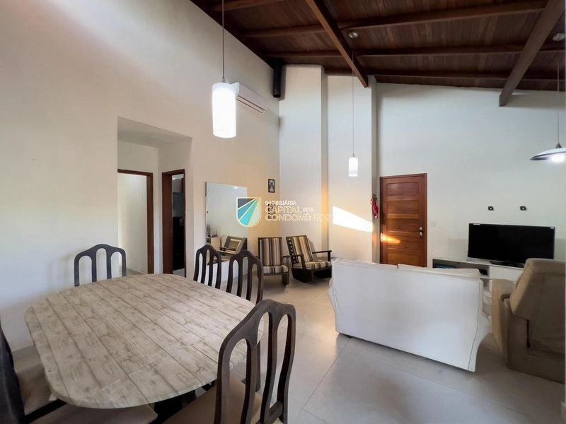 Casa térrea no centro: 6ª foto da galeria de imagens do imóvel