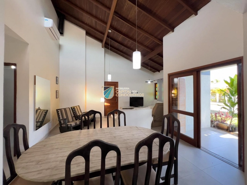 Casa térrea no centro: 4ª foto da galeria de imagens do imóvel