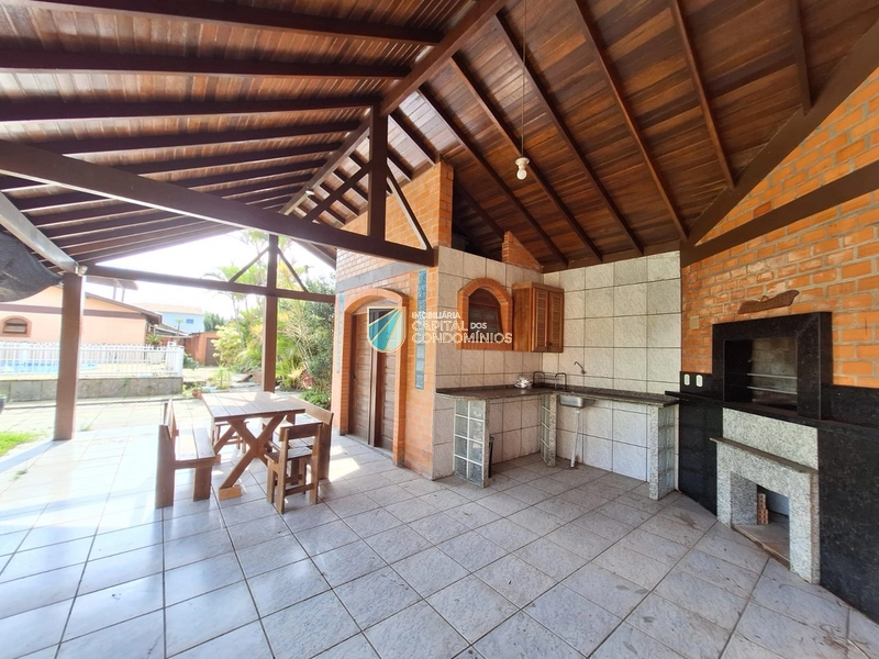 Sobrado em 3 terrenos: 31ª foto da galeria de imagens do imóvel