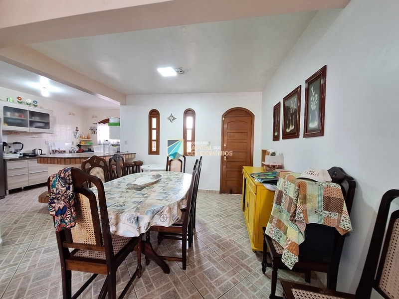 Sobrado em 3 terrenos: 14ª foto da galeria de imagens do imóvel