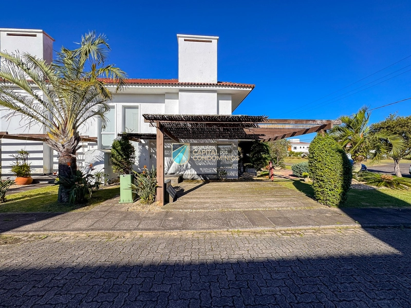 Sobrado no Golf Villas