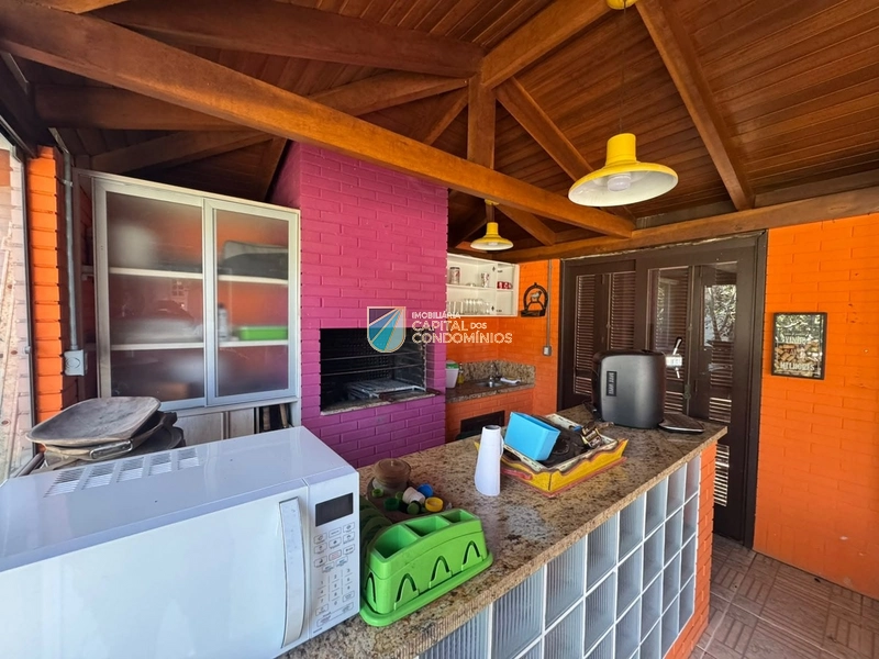 Casa de esquina em Atlântida: 11ª foto da galeria de imagens do imóvel