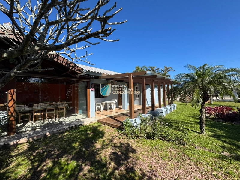 Casa de esquina em Atlântida: 40ª foto da galeria de imagens do imóvel