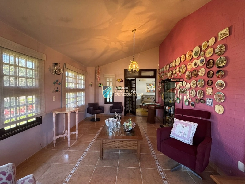 Casa de esquina em Atlântida: 6ª foto da galeria de imagens do imóvel