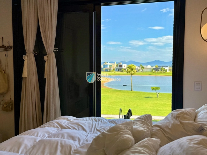 Sobrado com vista para o lago no Condomínio Riviera em Xangri-lá: 20ª foto da galeria de imagens do imóvel
