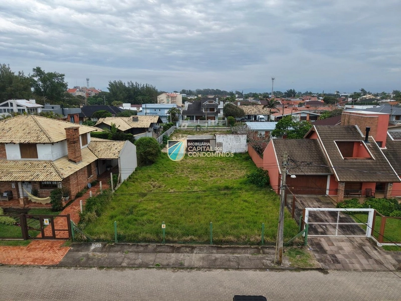 Terreno em Atlântida junto ao mar: 6ª foto da galeria de imagens do imóvel