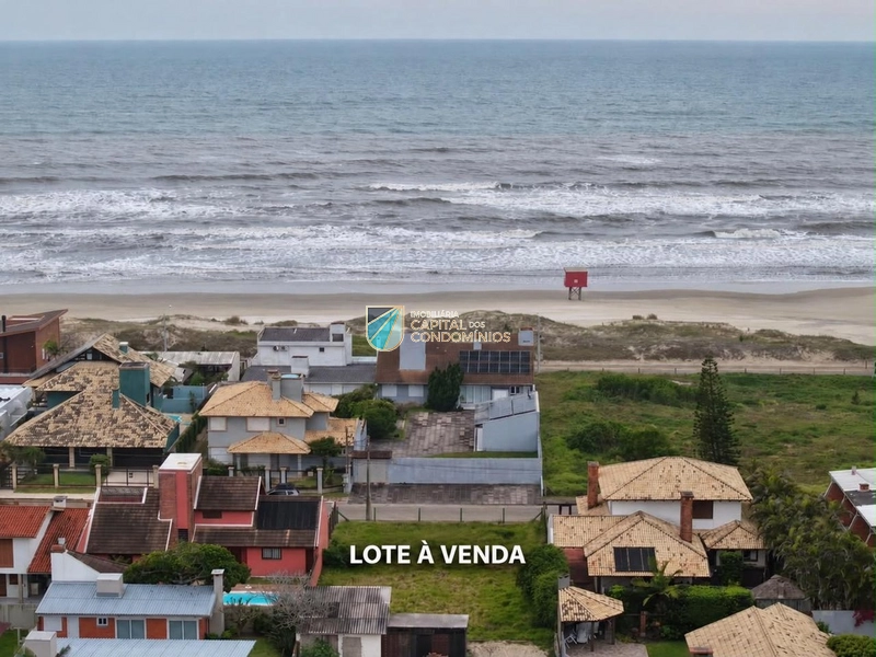 Terreno em Atlântida junto ao mar: 3ª foto da galeria de imagens do imóvel