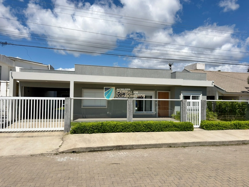 Casa em Atlântida: 1ª foto da galeria de imagens do imóvel