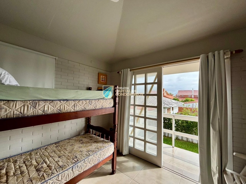 Casa no centro divisa com Atlântida: 27ª foto da galeria de imagens do imóvel