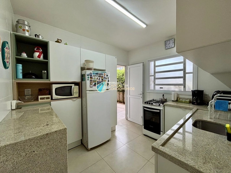 Casa no centro divisa com Atlântida: 10ª foto da galeria de imagens do imóvel
