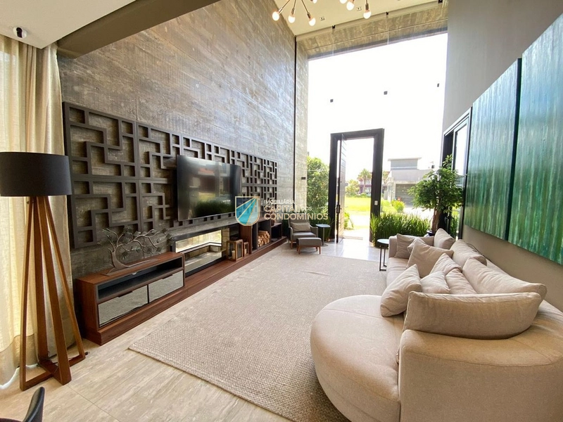 Lindo sobrado mobiliado e decorado com fundos para o lago: 2ª foto da galeria de imagens do imóvel