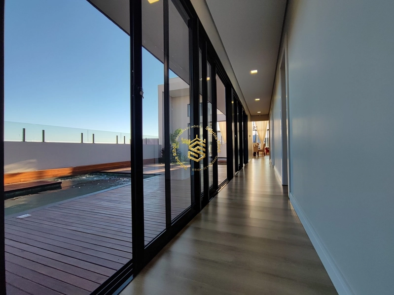 CASA Á VENDA COM 3 SUÍTES, AMBIENTES INTEGRADOS, NATURAL.: 16ª foto da galeria de imagens do imóvel