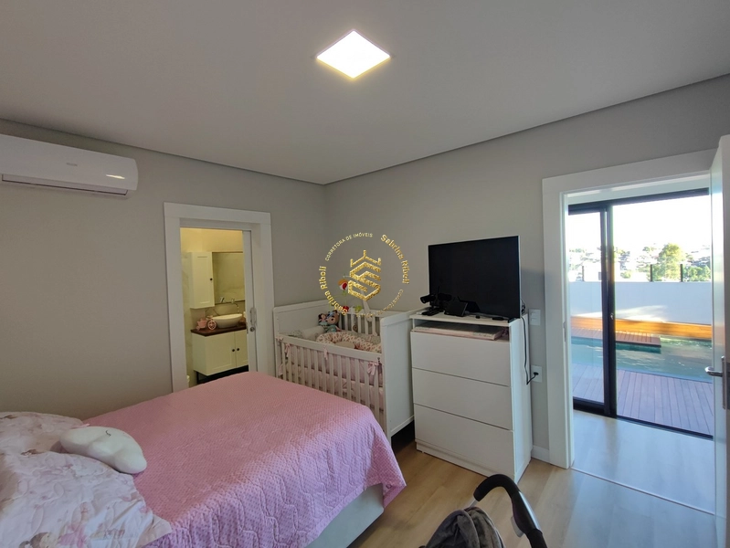 CASA Á VENDA COM 3 SUÍTES, AMBIENTES INTEGRADOS, NATURAL.: 9ª foto da galeria de imagens do imóvel