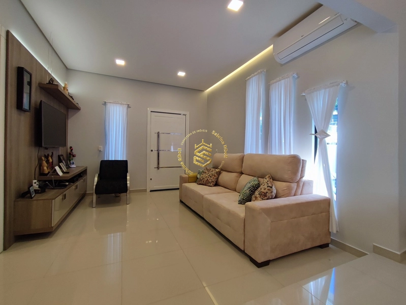 Casa á venda 1 suíte + 2 dormitórios no Presidente Medici.: 3ª foto da galeria de imagens do imóvel