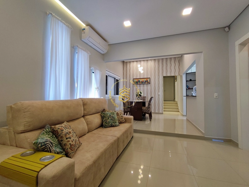 Casa á venda 1 suíte + 2 dormitórios no Presidente Medici.: 2ª foto da galeria de imagens do imóvel