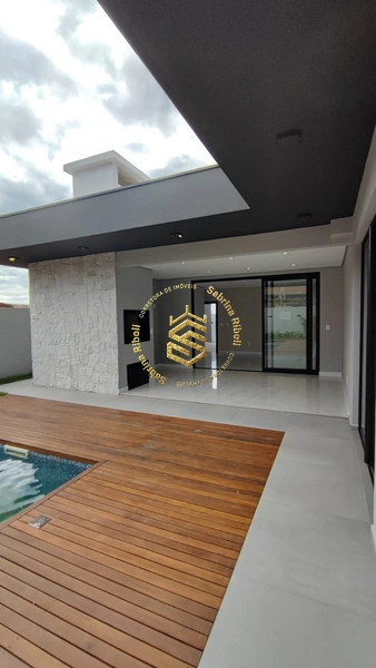 CASA COM 03 SUÍTES, 4 VAGAS DE GARRAGEM.: 12ª foto da galeria de imagens do imóvel