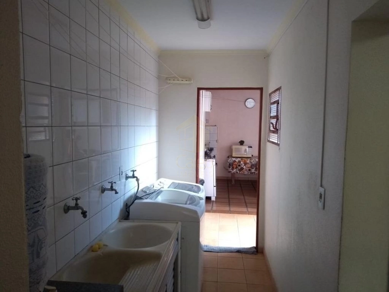 Sobrado com 3 dormitórios sendo 1 suíte à venda, por R$ 450.000 - Região Central: 19ª foto da galeria de imagens do imóvel