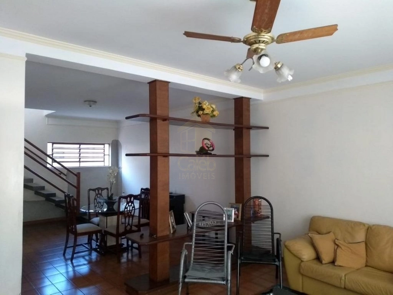 Sobrado com 3 dormitórios sendo 1 suíte à venda, por R$ 450.000 - Região Central: 3ª foto da galeria de imagens do imóvel