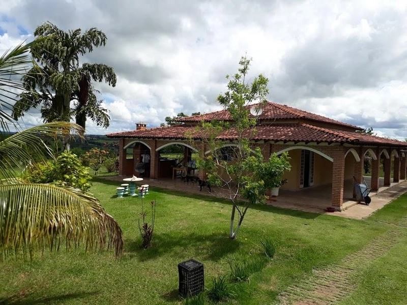 Chácara com 3 dormitórios à venda, 3000 m² por R$ 600.000 - Rural - Marília/SP: 1ª foto da galeria de imagens do imóvel