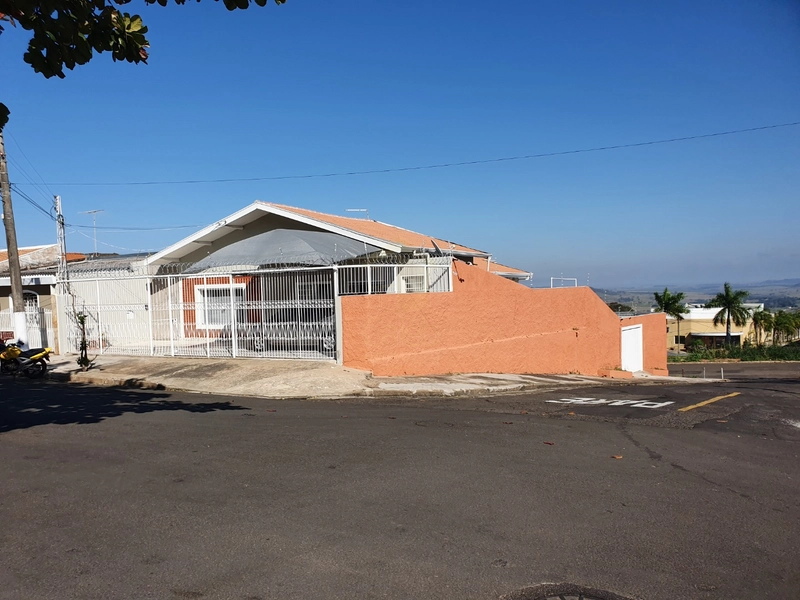 Casa à venda no Jardim Ohara em Marília SP: 3ª foto da galeria de imagens do imóvel