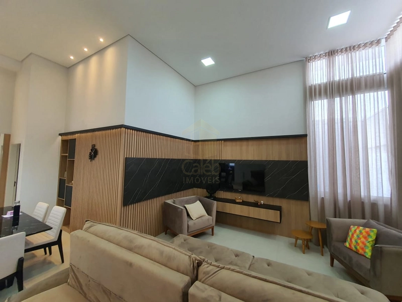 Vende-se Casa no Condomínio Recanto das Esmeraldas em Marília-SP.: 3ª foto da galeria de imagens do imóvel