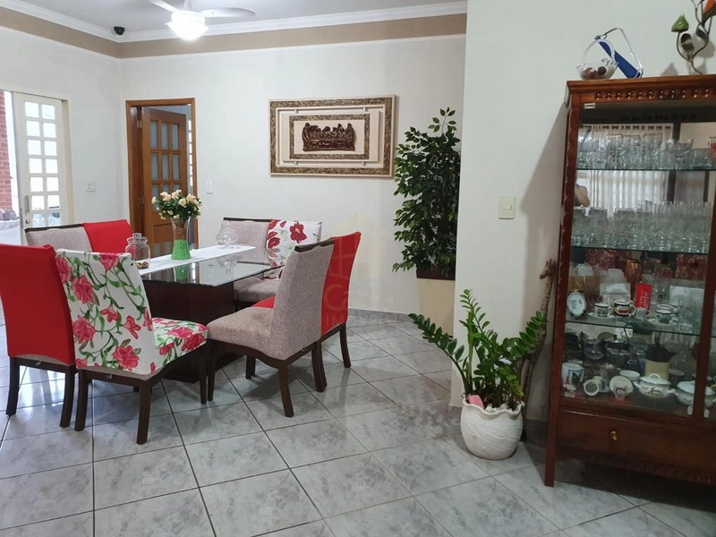 Vende-se Casa no Jardim São Domingos em Marília-SP. e: 5ª foto da galeria de imagens do imóvel