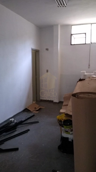 Casa Comercial a Venda com 10 salas em Marília SP: 5ª foto da galeria de imagens do imóvel