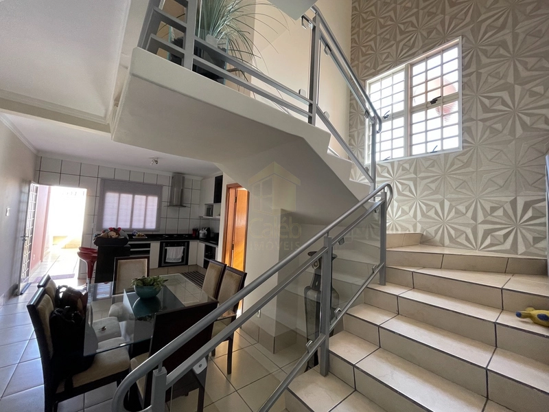 Casa (sobrado) a venda no Jardim América em Marília SP: 9ª foto da galeria de imagens do imóvel