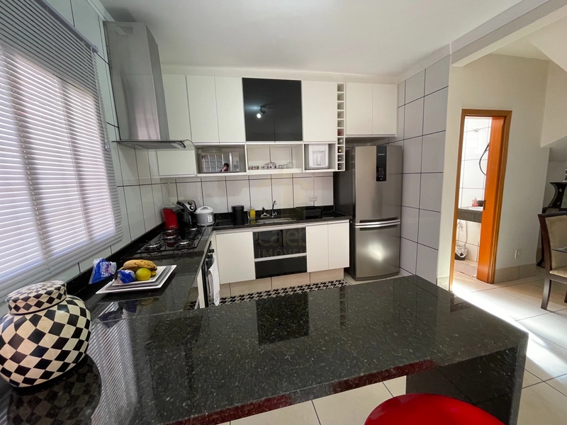 Casa (sobrado) a venda no Jardim América em Marília SP: 13ª foto da galeria de imagens do imóvel