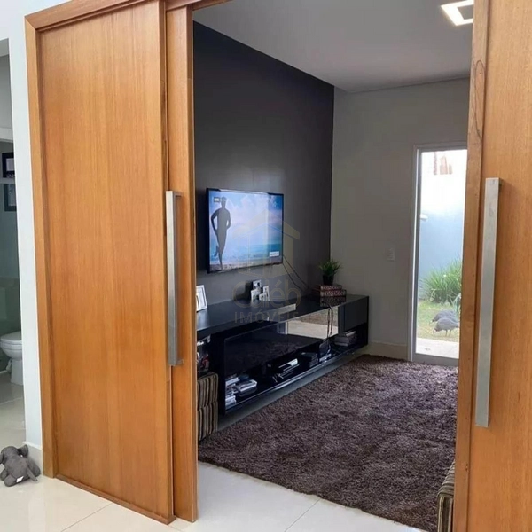 Vende-se Imóvel no Condomínio Portal da Serra em Marília-SP.: 8ª foto da galeria de imagens do imóvel
